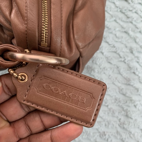 One- strap Coach Purse + matching wallet - Picture 2 of 6